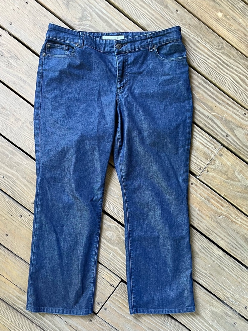 Chico's Platinum Size 2.5 Short Dark Wash Ultimate Fit Boot Leg Comfort Jeans 14